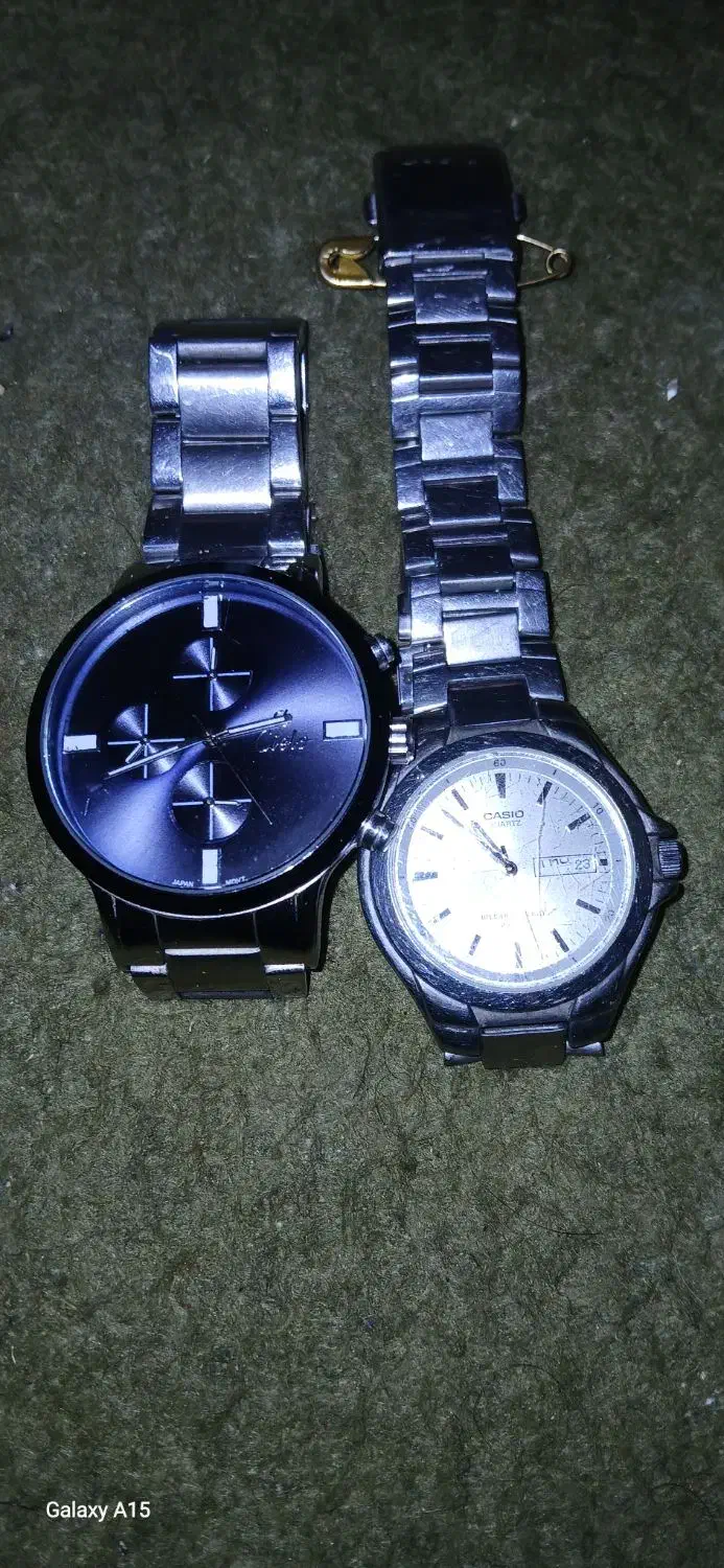 ساعت مچی|ساعت|شیراز, کوشک میدان|دیوار