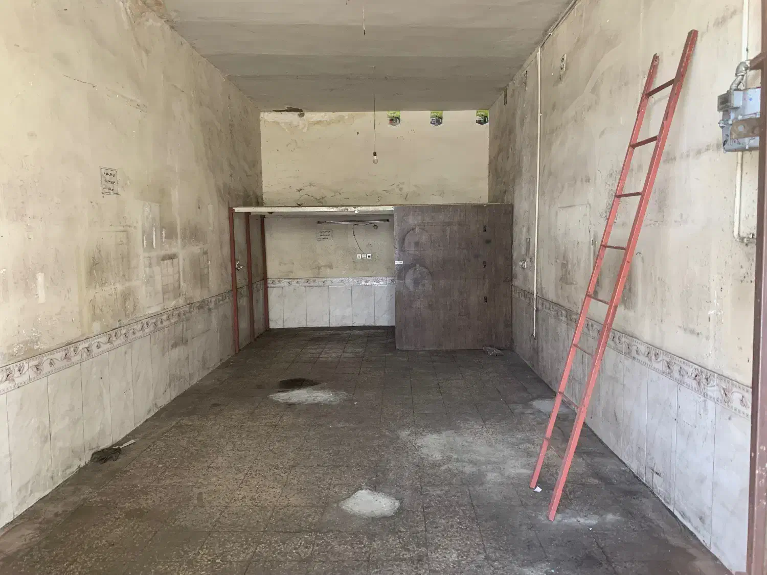 اجاره مغازه روبروی میدان بار|اجارهٔ مغازه و غرفه|سبزوار, هفت تیر|دیوار