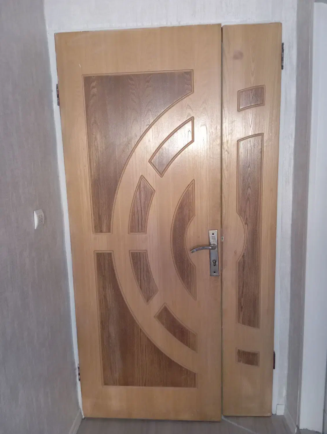 درب ورودی چوبی|مصالح و تجهیزات ساختمان|شاهینشهر, مسکن مهر|دیوار