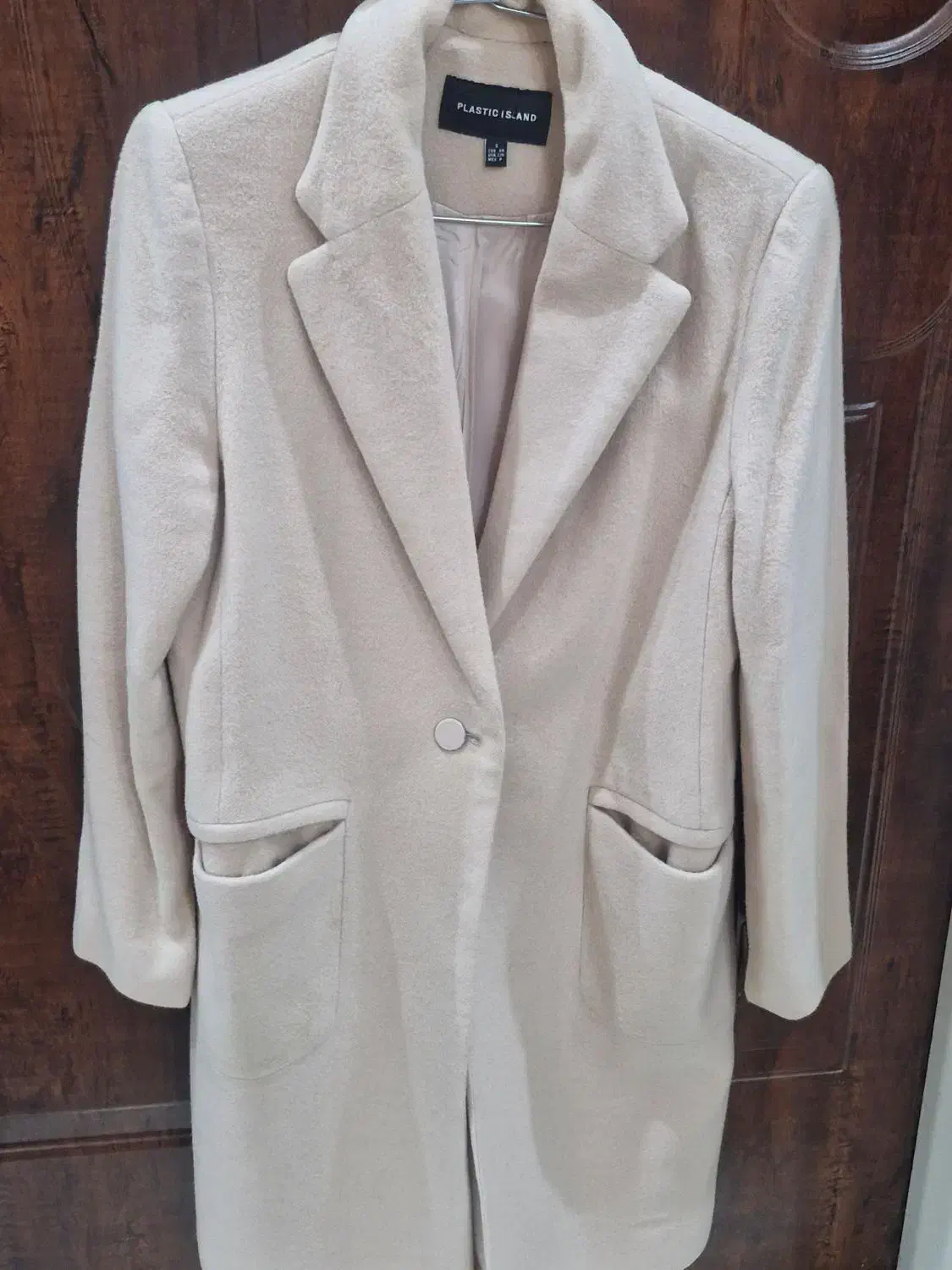 پالتو فوتر با استرکشی|لباس|تربت جام, والفجر|دیوار