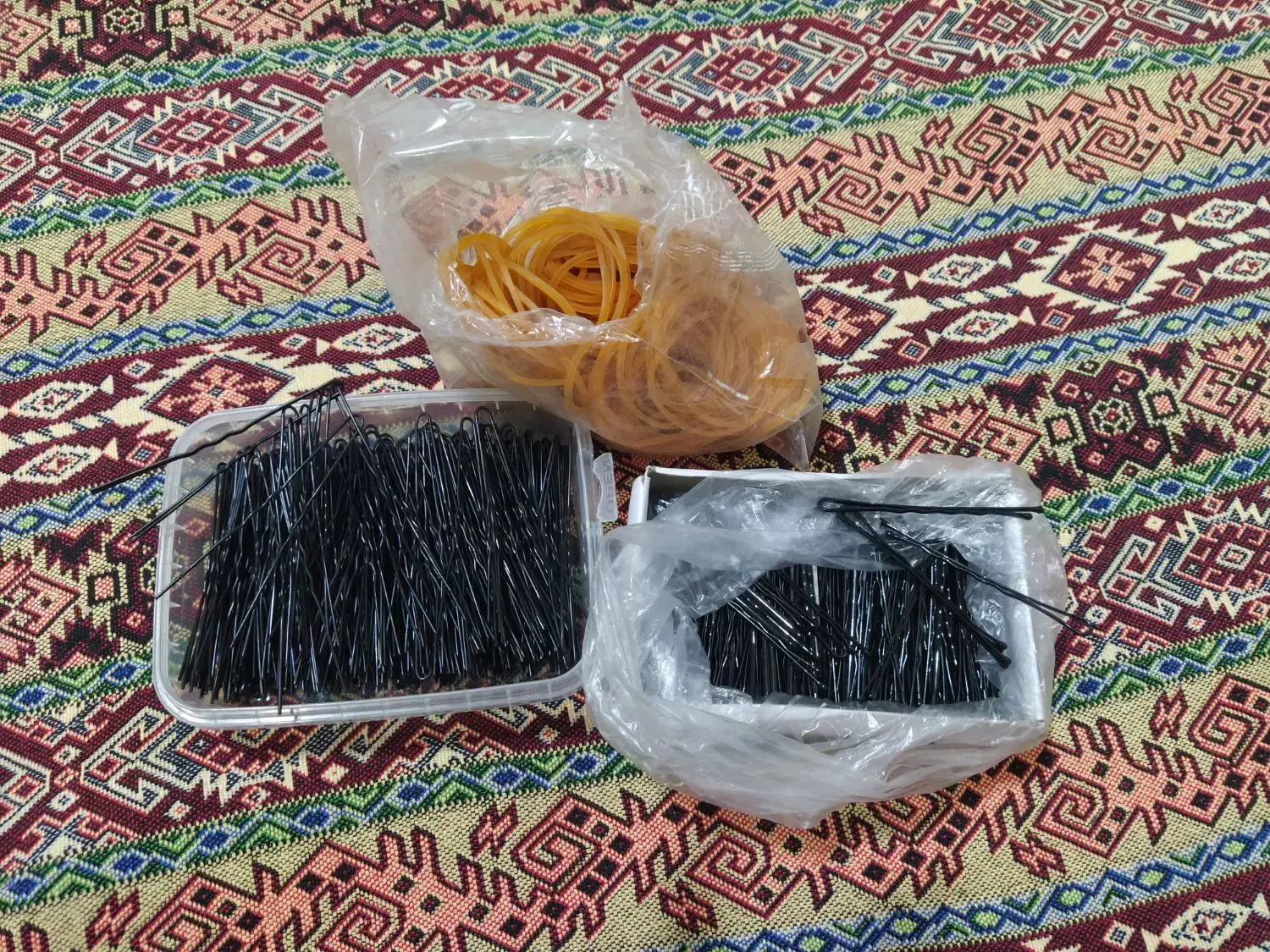 لوازم رنگ و شنیون،دستگاه وکس،پارتیشن|آرایشگاه و سالن‌های زیبایی|فلارد, |دیوار