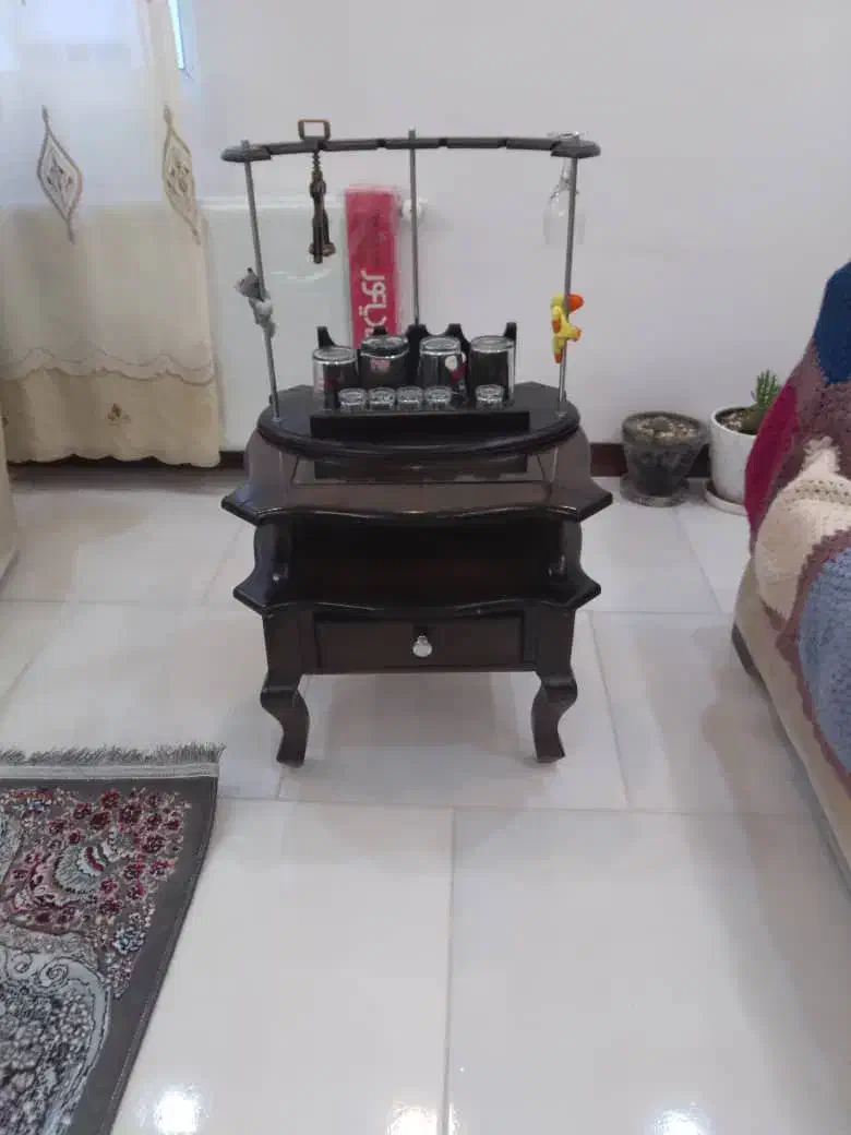 مبل راحتی ۷ نفره|مبلمان خانگی و میز عسلی|پردیس, فاز ۸|دیوار