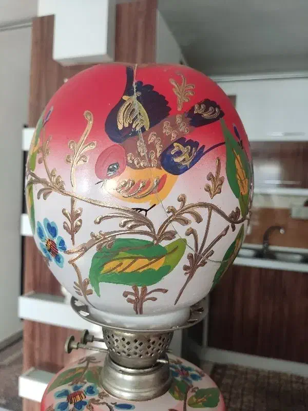 چراغ قدیمی|کلکسیون اشیاء عتیقه|اردبیل, |دیوار