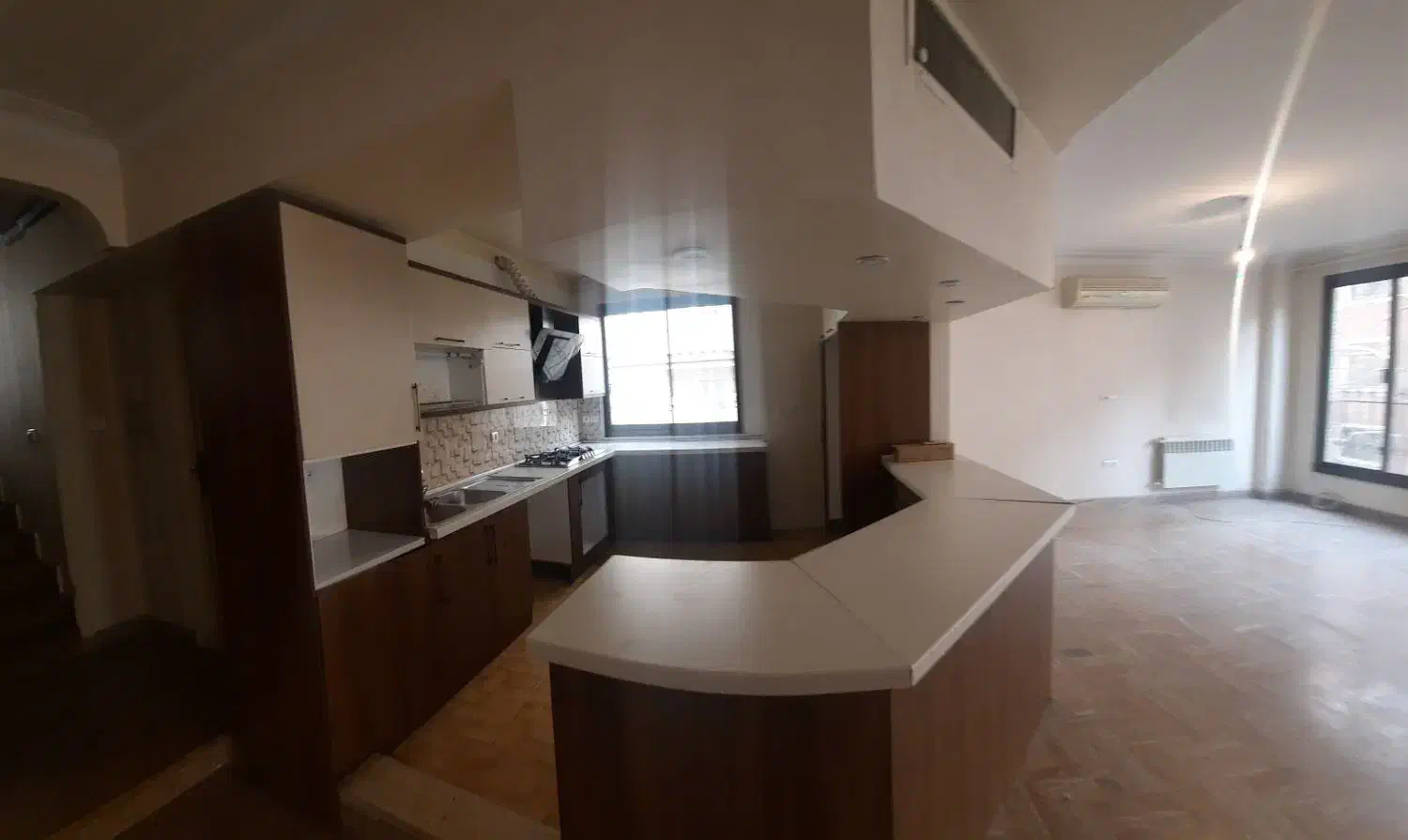 رهن و اجاره آپارتمان ۱۳۰ متری ۳ خوابه شمال ستارخان