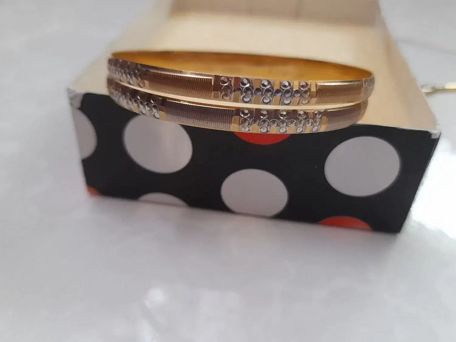 النگو انگشتر گوشواره دستبند گردنبند و سرویس طلا|جواهرات|پرند, فاز ۲|دیوار