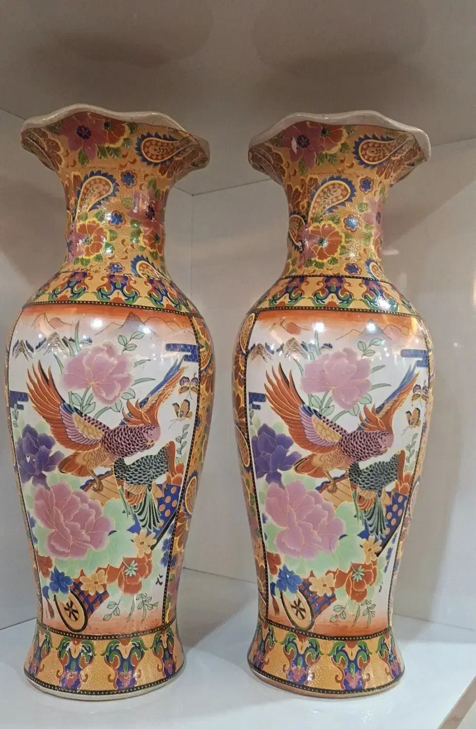 گلدان|کلکسیون اشیاء عتیقه|اردبیل, |دیوار