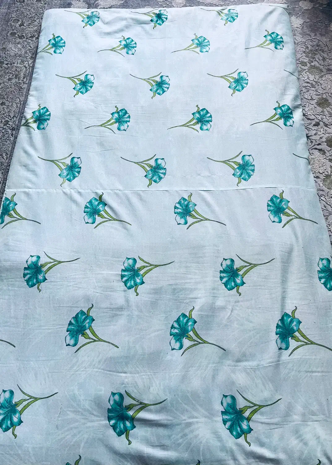 رختخواب|رختخواب، بالش، پتو|دورود, |دیوار