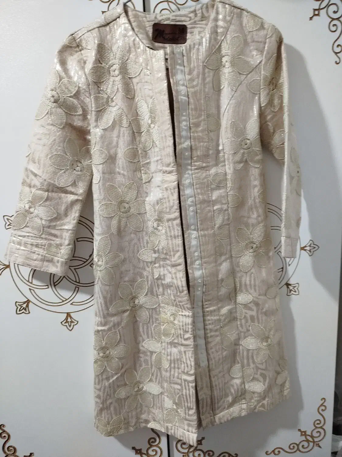 مانتو مجلسی|لباس|پیشوا, |دیوار