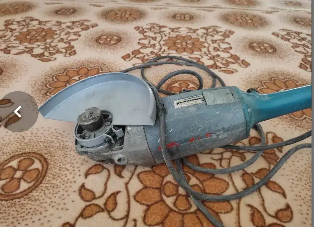 دو عدد دستگاه سنگ فرز  بوش آلمان و ژاپنی کم کارکرد|ابزارآلات|آمل, |دیوار