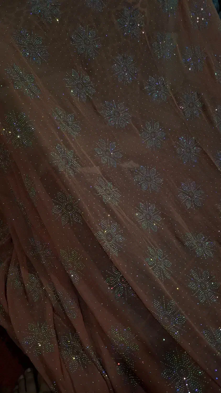 چادر نگینی بندری|لباس|قشم, |دیوار