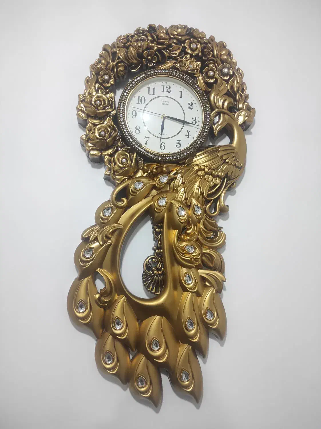 دو عدد ساعت دیواری|ساعت دیواری و تزئینی|سروآباد, |دیوار