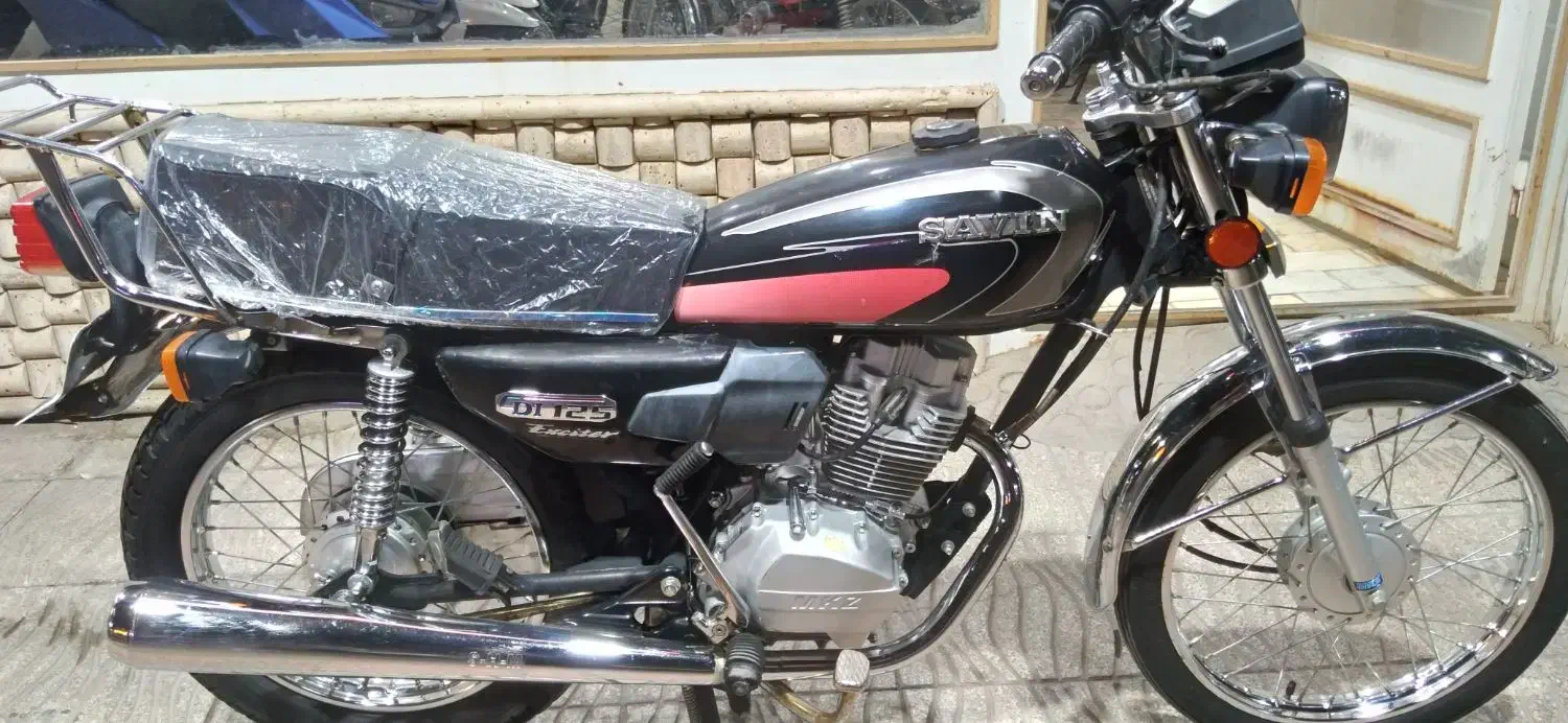 ساوین۱۲۵. تی وی اس ۱۵۰ .اپاچی ۱۸۰.کلیک ۱۵۰|موتورسیکلت|میبد, |دیوار