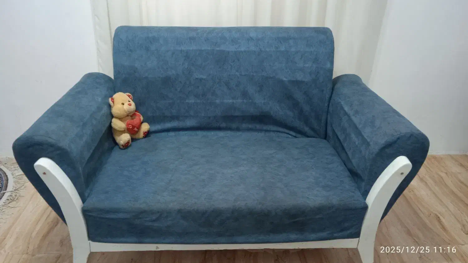 مبل|مبلمان خانگی و میز عسلی|رشت, کوی قدس|دیوار