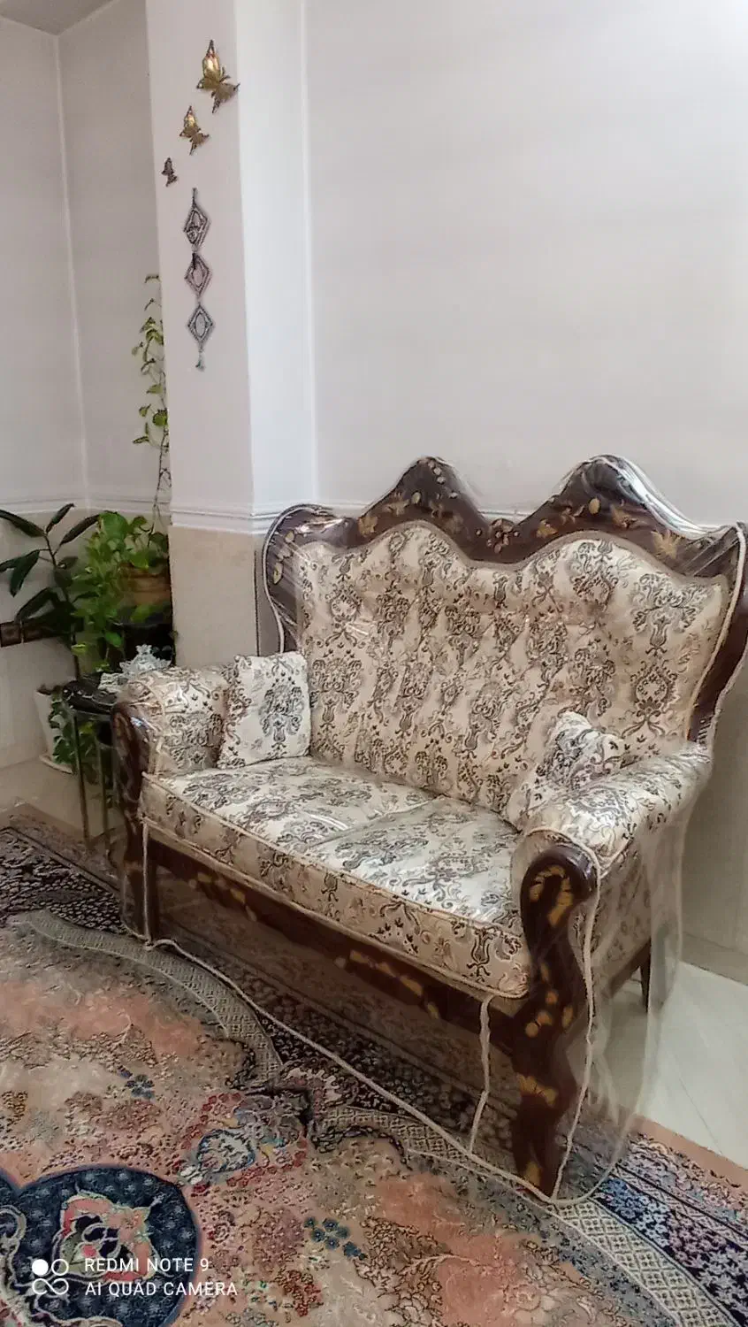 مبل ۹ نفره|مبلمان خانگی و میز عسلی|قرچک, شهرک گلها|دیوار