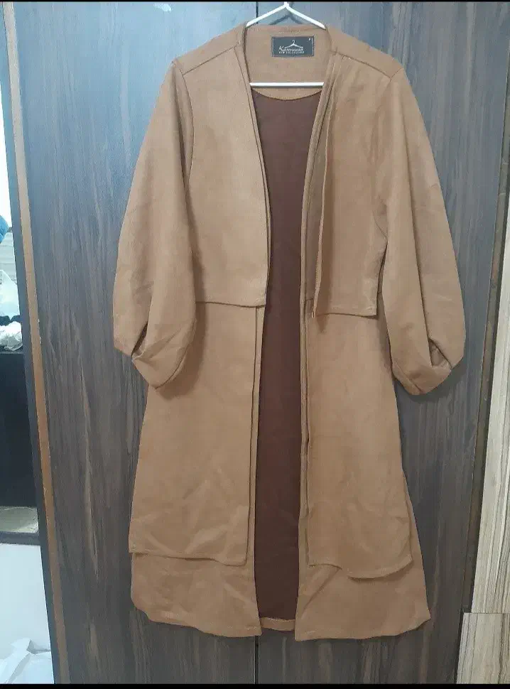 مانتو|لباس|رشت, گلزاران|دیوار