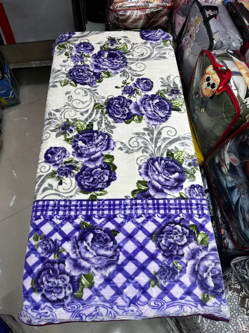 پتوی ترولاو|رختخواب، بالش، پتو|مشهد, عیدگاه|دیوار