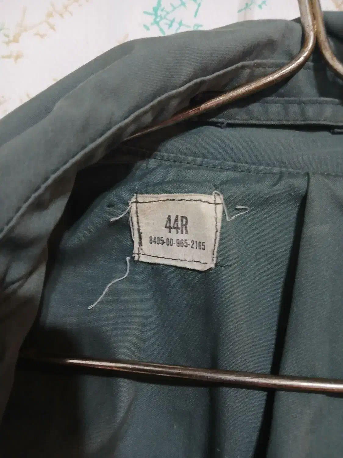 بارانی آمریکایی|لباس|شاهینشهر, مسکن مهر|دیوار