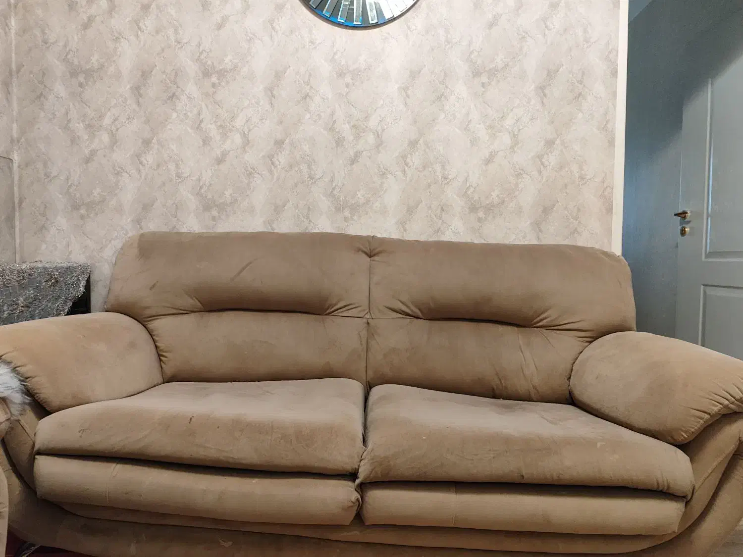 مبل نیاز به تعمیر|مبلمان خانگی و میز عسلی|چمران, |دیوار