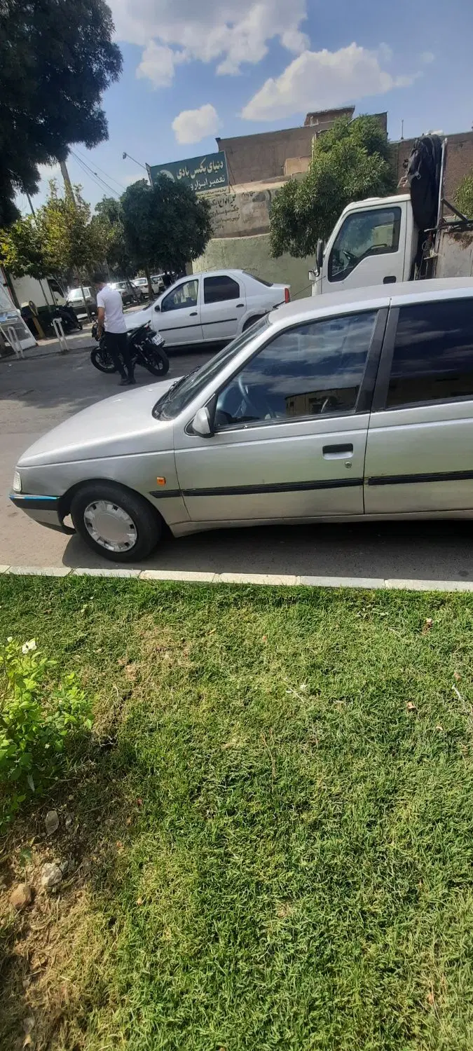 پژو ۴۰۵|خودرو سواری و وانت|همدان, |دیوار
