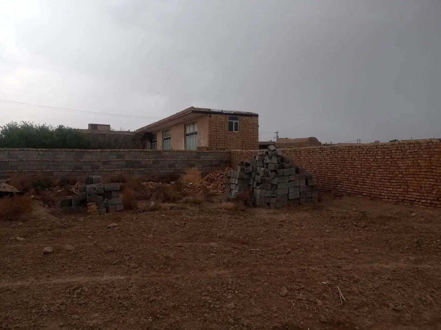 فروش پلاک مسکونی در روستای قمشان|فروش زمین و ملک کلنگی|هرند, |دیوار