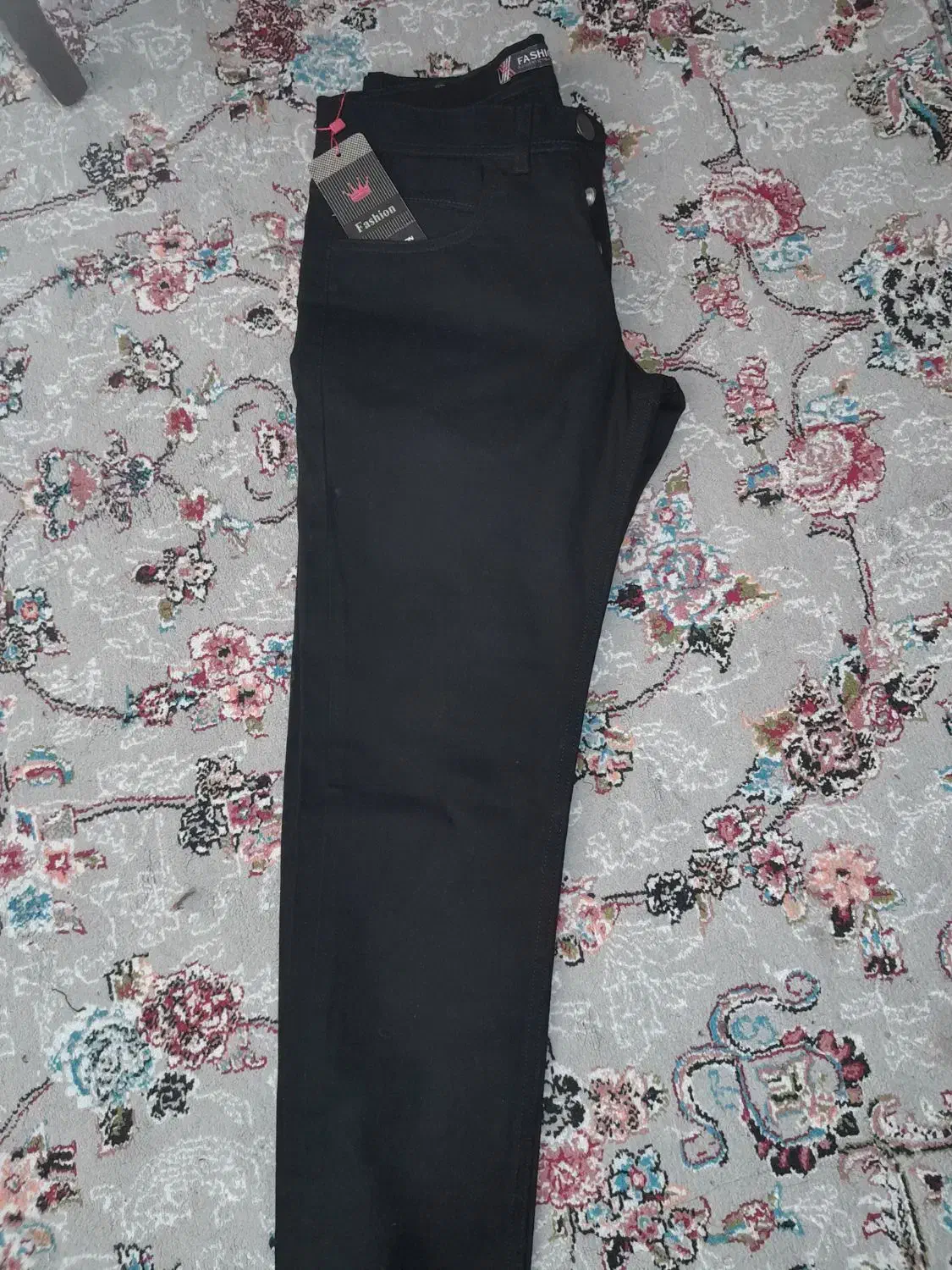 شلوار کتان|لباس|قم, شاه احمد قاسم|دیوار