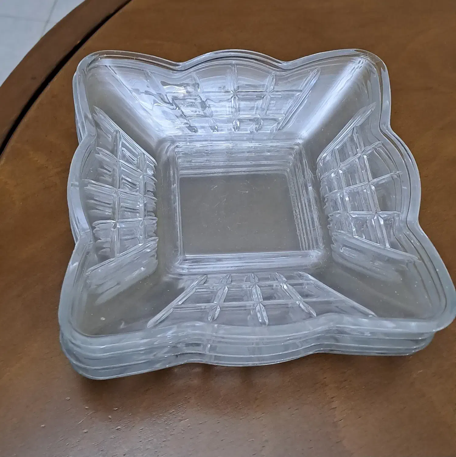 پیشدستی|ظروف سرو و پذیرایی|رشت, جهاد|دیوار