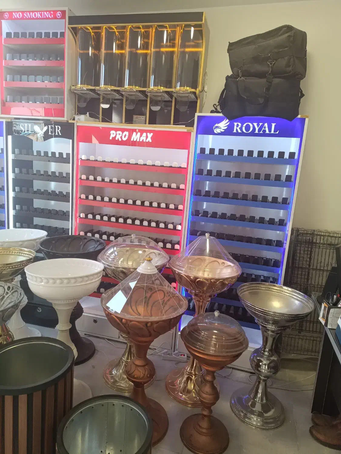 کارگر ساده جهت کاردر انبار شرایط سنی ۱۸ الی۳۰ سال|استخدام خدمات فروشگاه و رستوران|تهران, نعمتآباد|دیوار