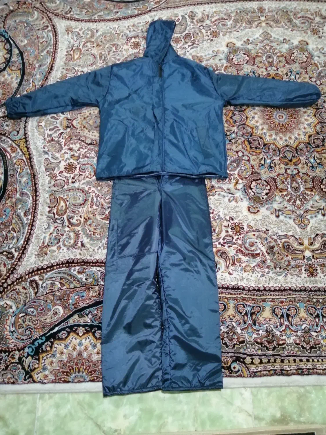 بادگیر خزدار درجه یک|لباس|مهاجران, |دیوار