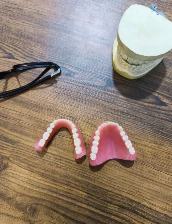 لابراتوار دندانسازی تخصصی (ساخت دندان مصنوعی)|آرایشی، بهداشتی، درمانی|اصفهان, کشاورزی|دیوار