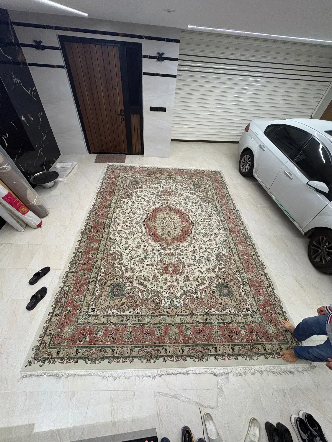 فرش ۱۲ متری نگین مشهد|فرش|بندر انزلی, سی متری|دیوار