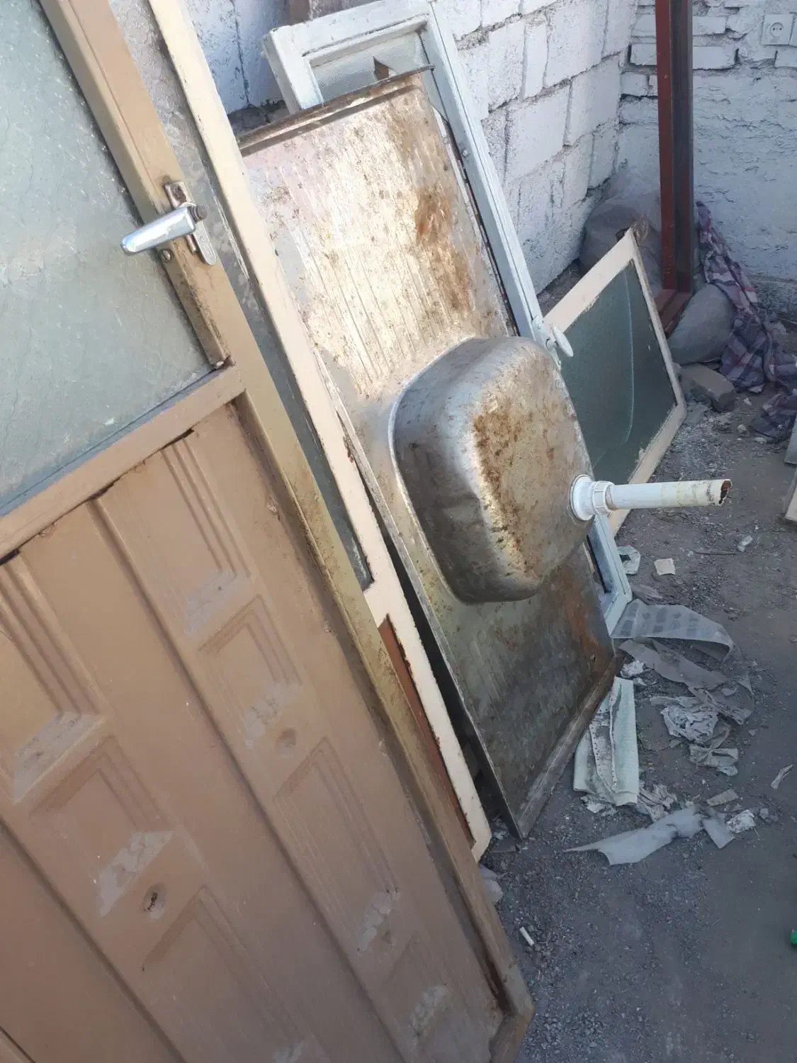 ابگرمکن|مصالح و تجهیزات ساختمان|سیرجان, |دیوار