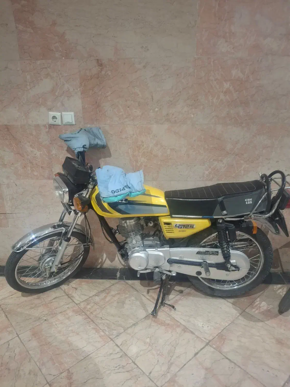 موتور 125 مدل 96 کاربرات سالم درجه یک|موتورسیکلت|قم, محمد آباد|دیوار