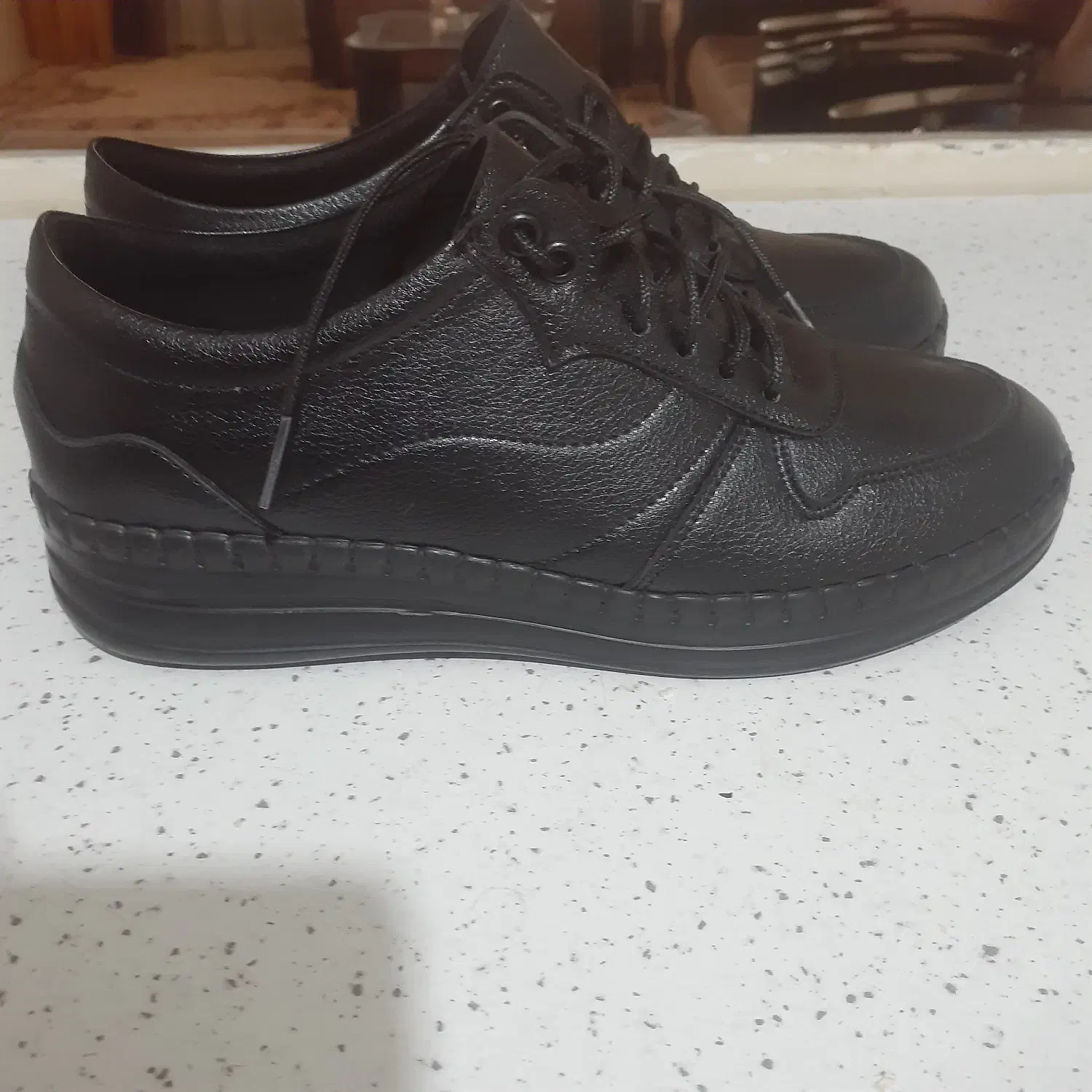 کفش زنانه|کیف، کفش، کمربند|پرند, فاز ۶|دیوار