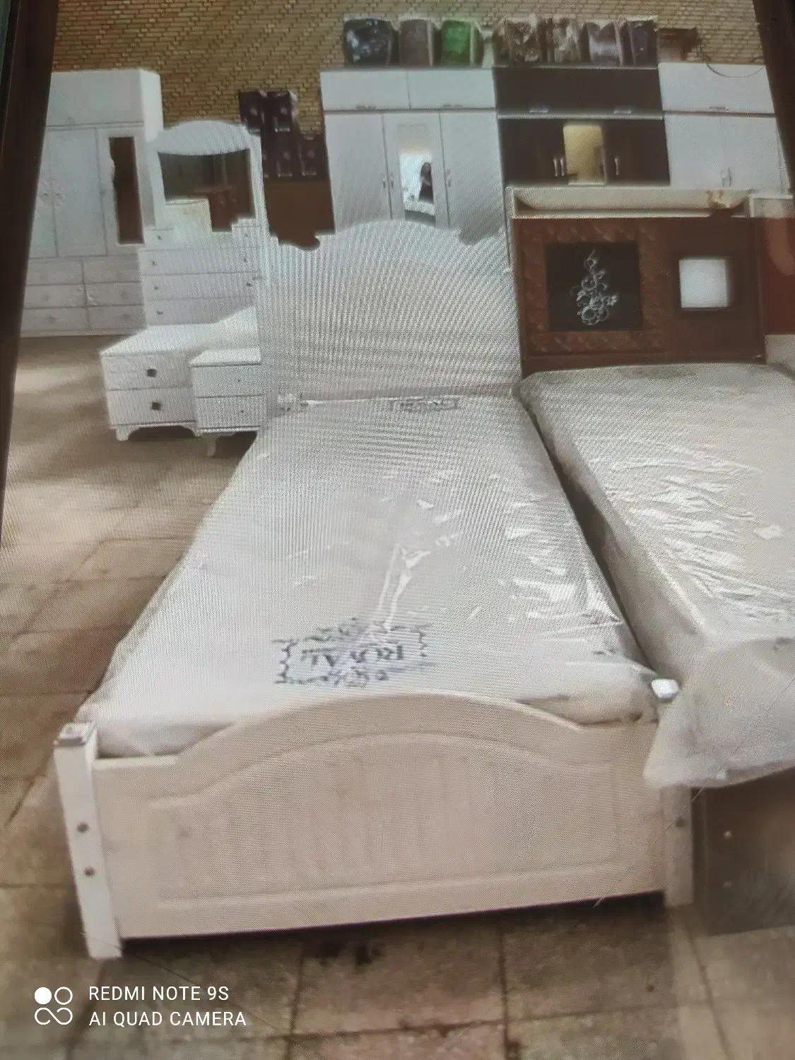 عتیق تخت جمشید|کلکسیون اشیاء عتیقه|مریوان, |دیوار