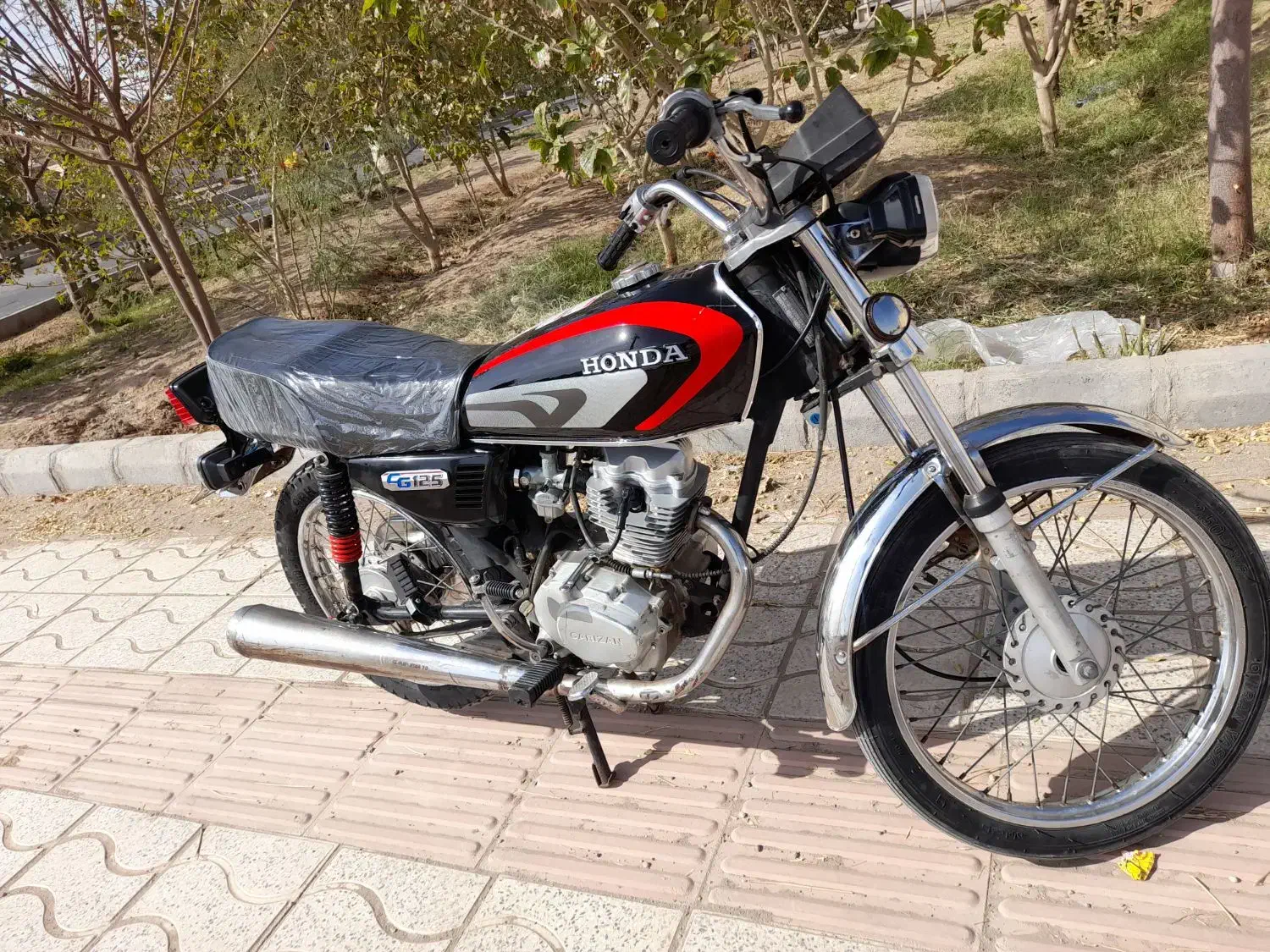 موتور سیکلت هوندا ۱۲۵ مدل ۹۰|موتورسیکلت|سیرجان, |دیوار