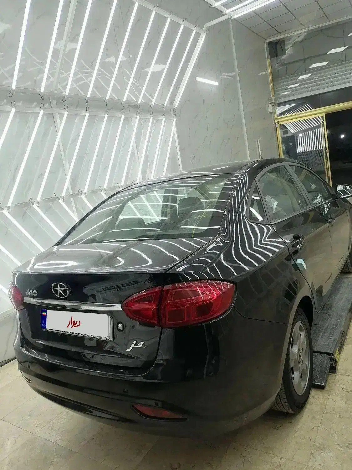 جک j4|خودرو سواری و وانت|بومهن, |دیوار