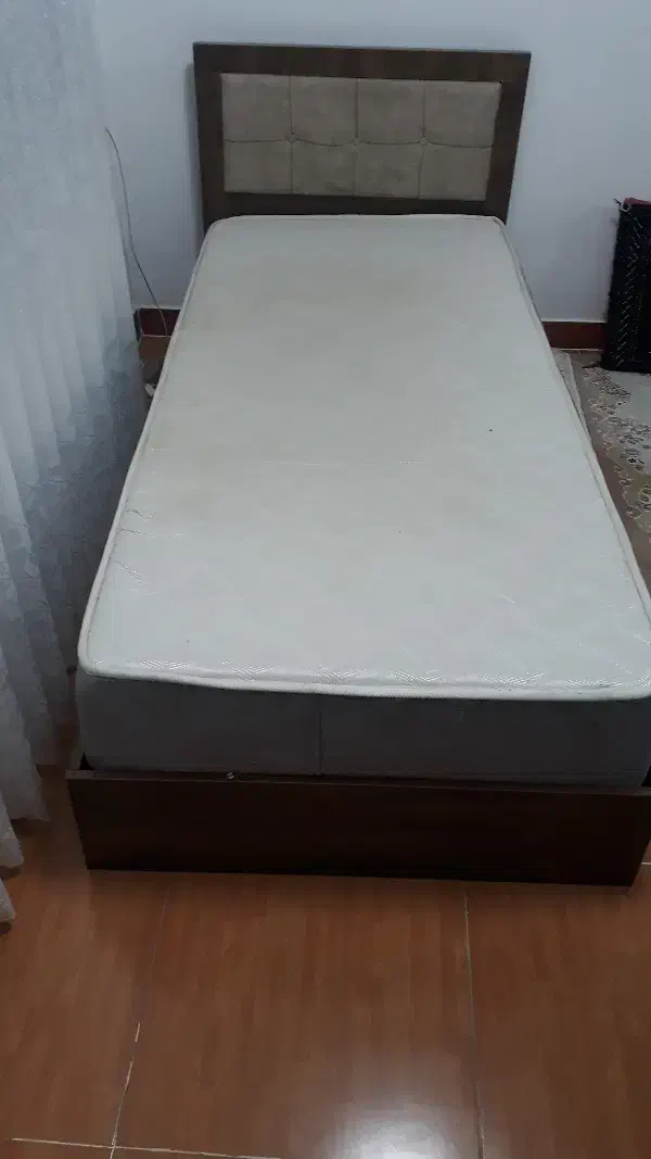 تخت یک نفر|تخت و سرویس خواب|رشت, لاکان شهر|دیوار