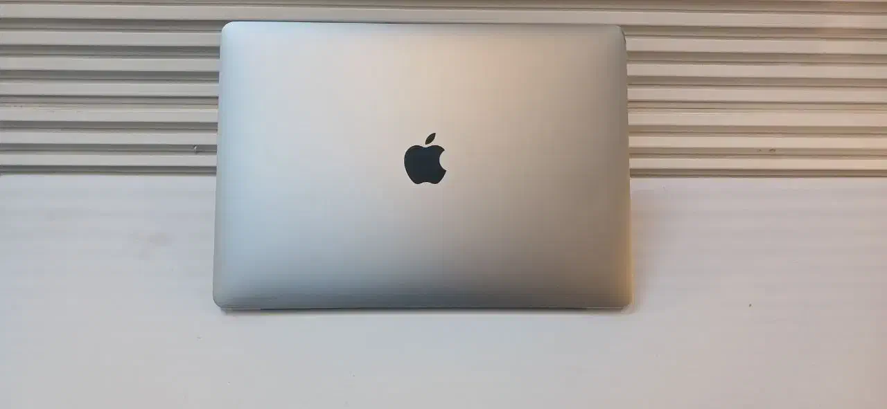 لپ تاپMacBook pro 2017 صفحه نمایش2k|رایانه همراه|تهران, جردن|دیوار