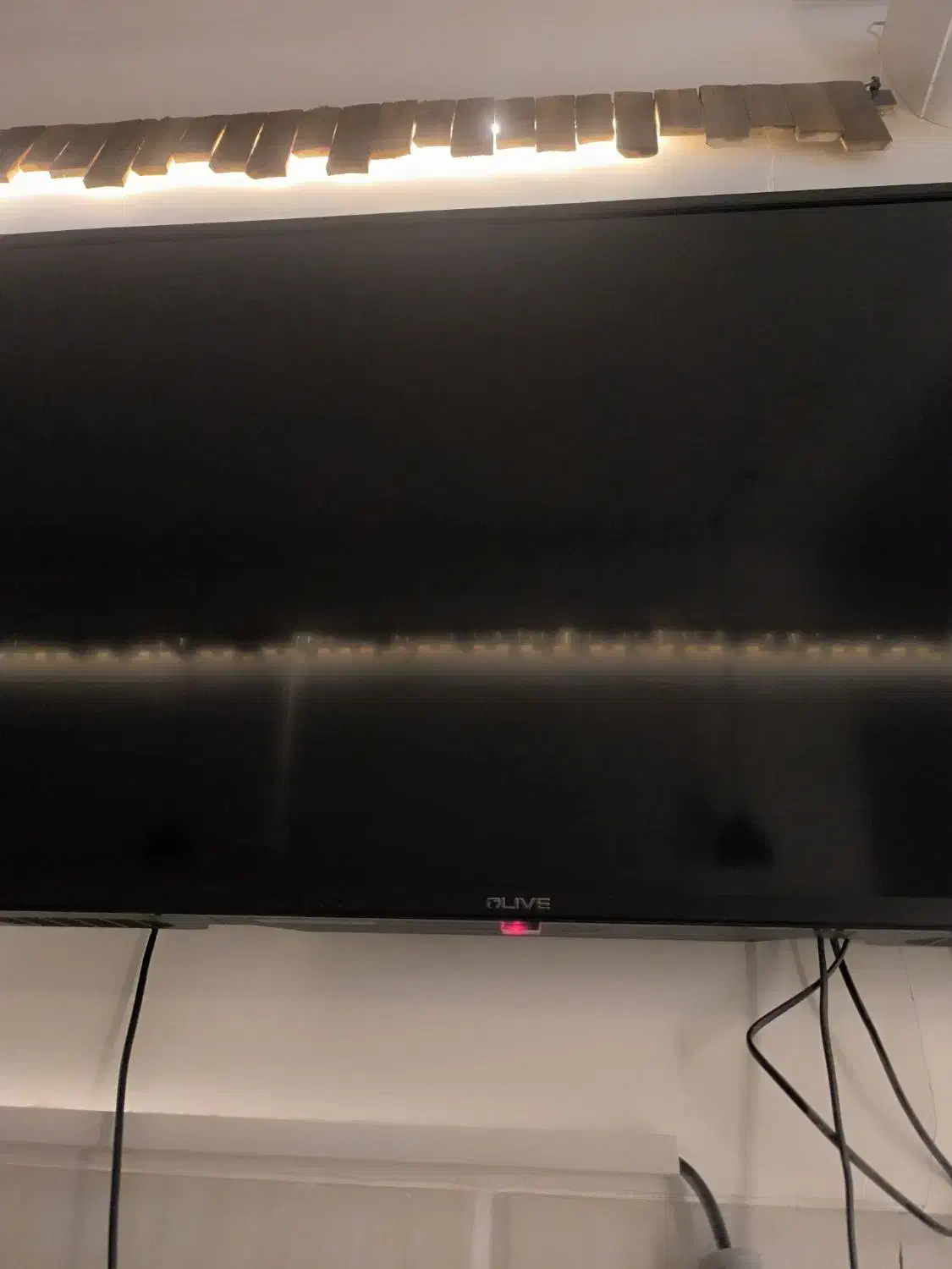 تلویزیون 50 اینج الیو|تلویزیون و پروژکتور|بافق, |دیوار