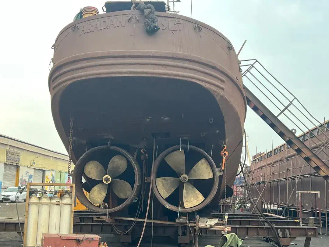 یدک کش|قایق و سایر وسایل نقلیه|بندر کنگان, |دیوار