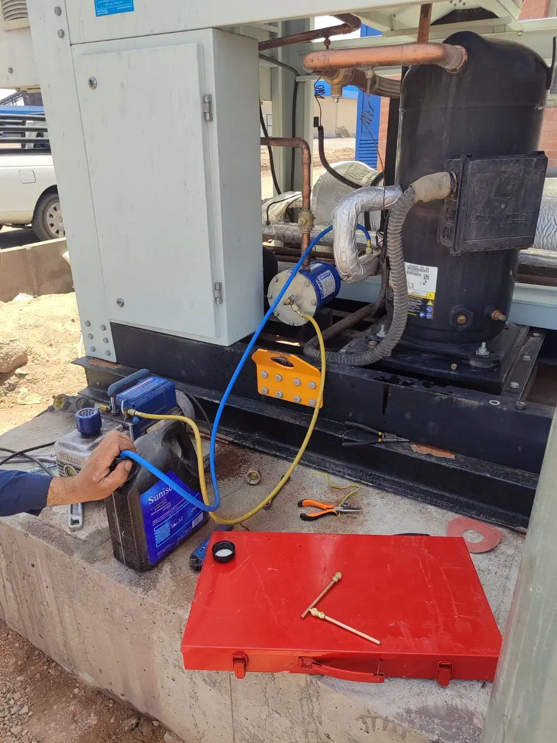 چیلرهواساززنت ایرواشرکولرگازی داکت اسپیلت کویل پمپ|خدمات پیشه و مهارت|محمدشهر, محمدشهر|دیوار