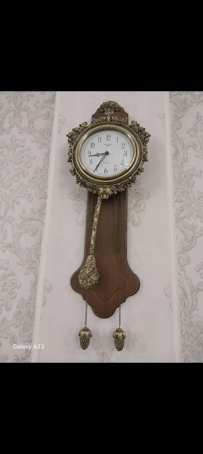 MAYERکلاسیک با وزنه‌های مخروط کاج برنزی/طلایی|ساعت دیواری و تزئینی|زنجان, |دیوار