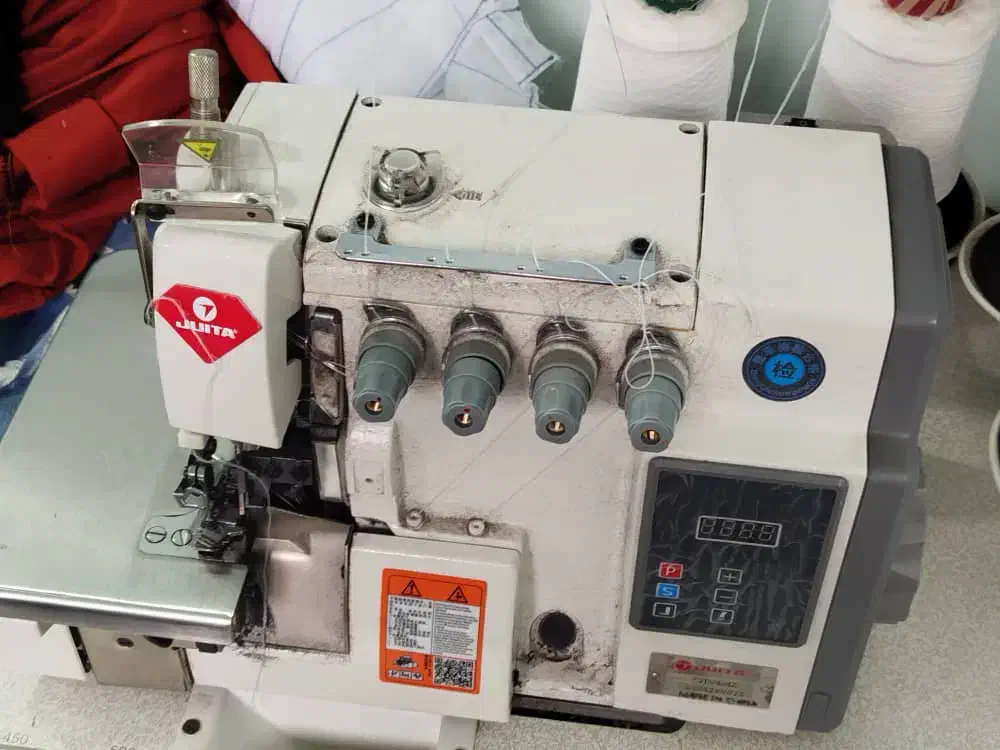 چرخ خیاطی سر دورز۴نخ|لوازم خیاطی و بافتنی|آستارا, |دیوار