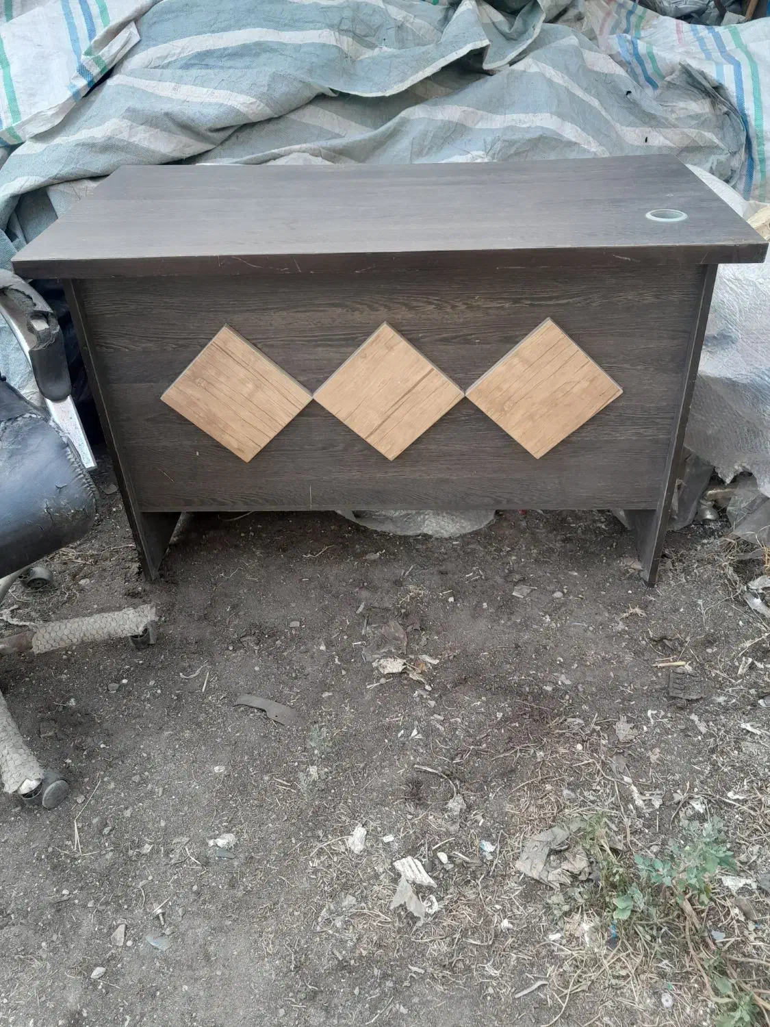 میز تحریر و صندلی چرخدار در حد نو|میز تحریر و کامپیوتر|رشت, سعدی (تختی)|دیوار