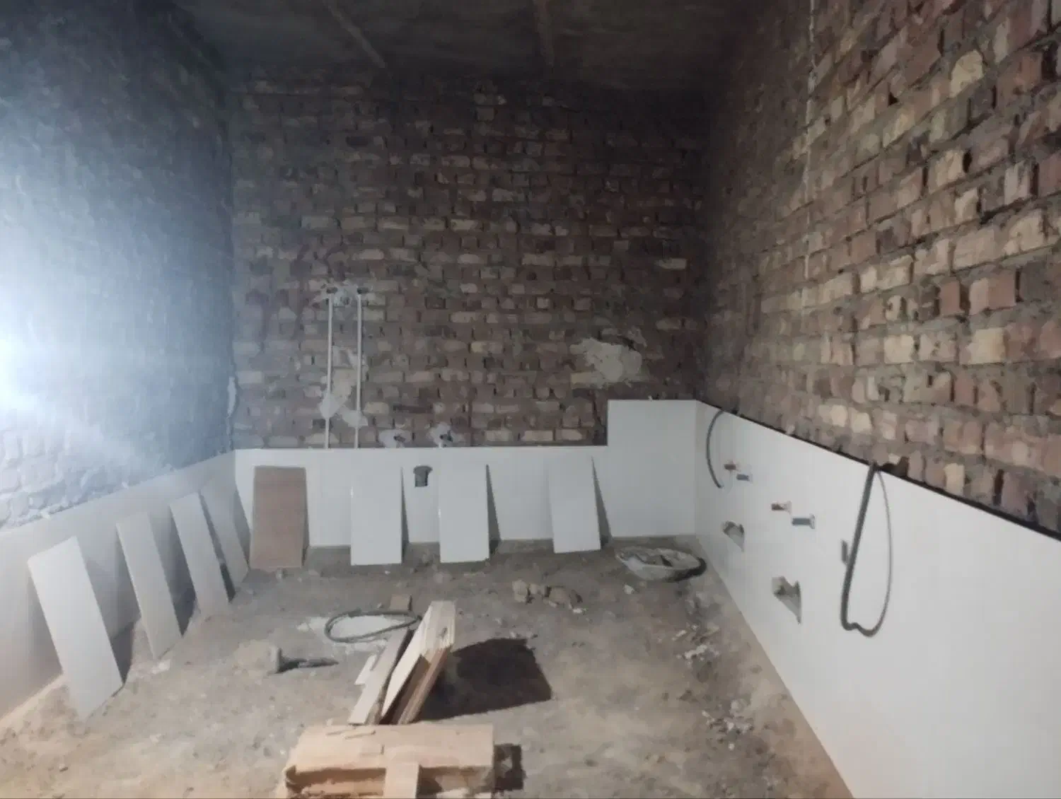 کاشی کاری وبنایی ولوله کشی|خدمات پیشه و مهارت|زابل, |دیوار