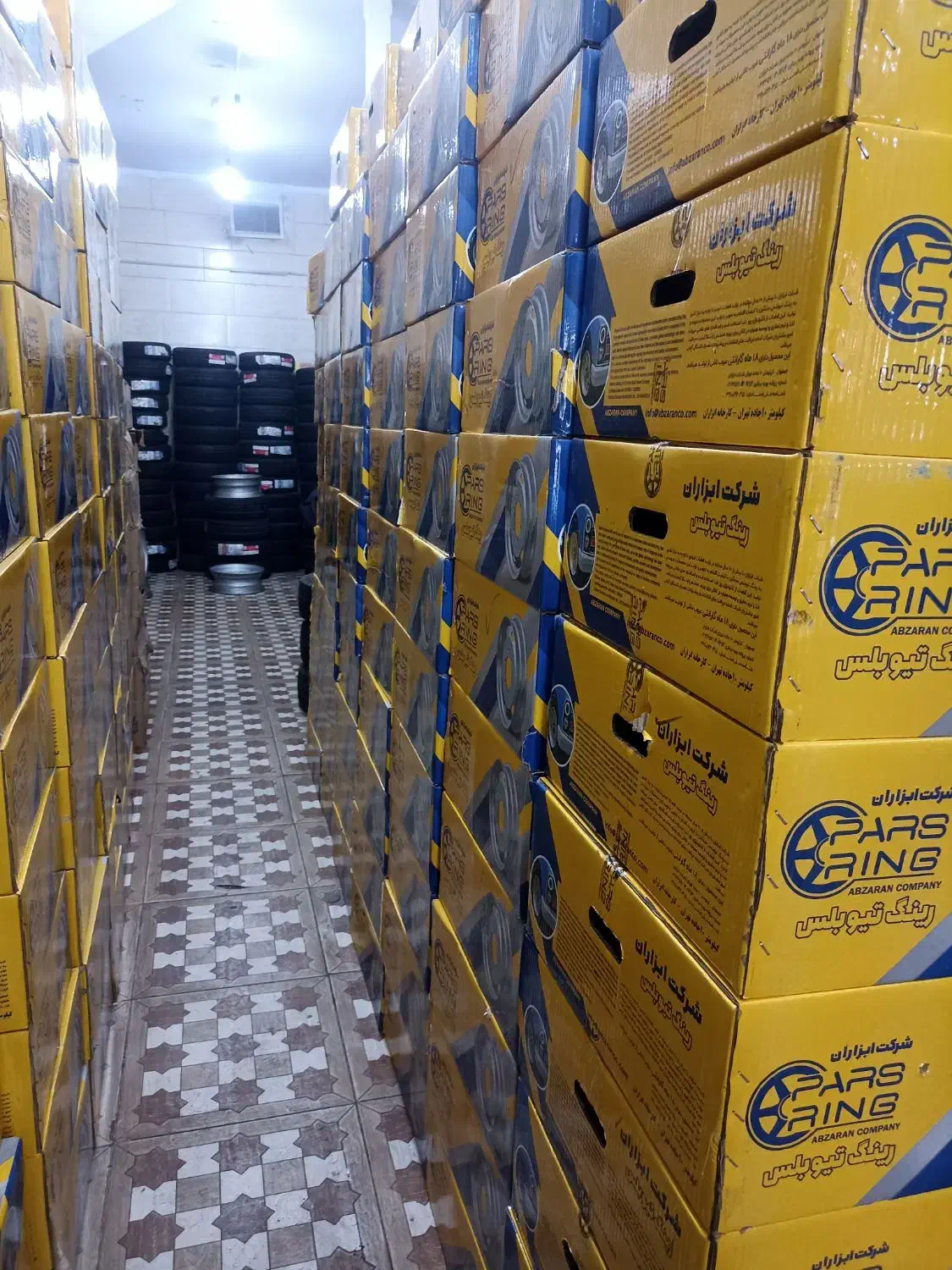 رینگ ورق ده میل طرح اچ ال تری ترک  نیسان تیوبلس|قطعات یدکی و لوازم جانبی|مشهد, مصلی (کارمندان اول)|دیوار