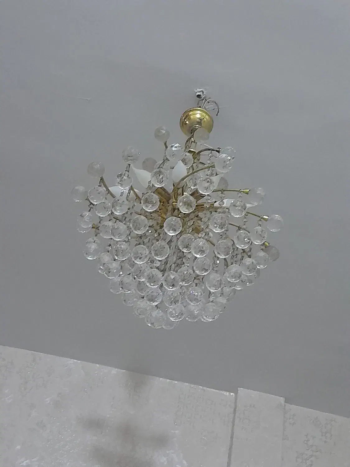 لوستر|لوستر و چراغ آویز|کرج, دهقان ویلا|دیوار