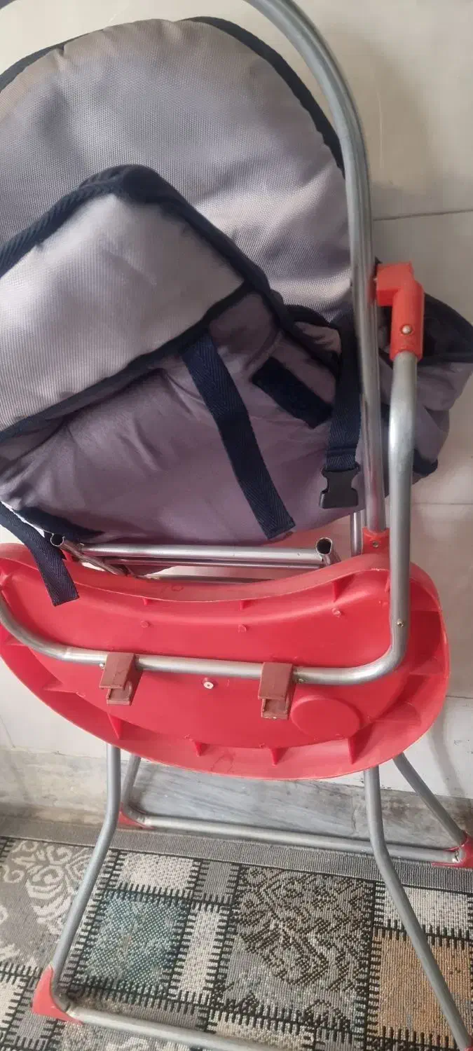 صندلی غذای کودک|تخت و صندلی بچه|بروجرد, |دیوار