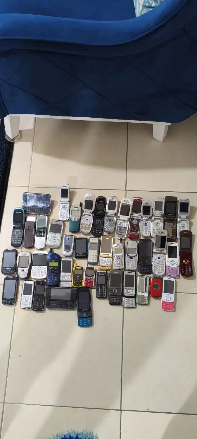 گوشیهای سالم و کلکسیونی|موبایل|محمدشهر, محمدشهر|دیوار