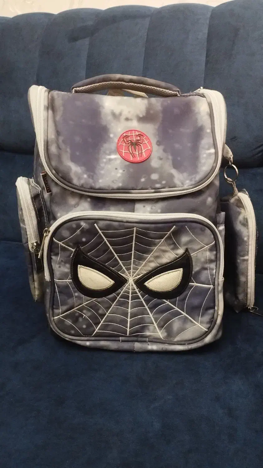 کیف مدرسه بچگانه|کیف، کفش، کمربند|کرج, حصارک پایین|دیوار